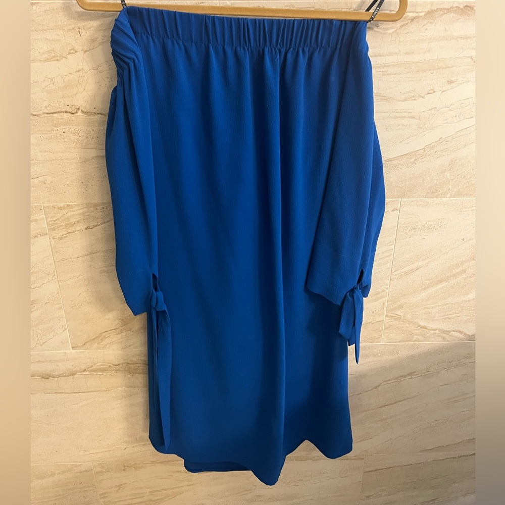 Vince Camuto off the shoulder dress